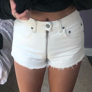 CARMAR WHITE DENIM SHORT